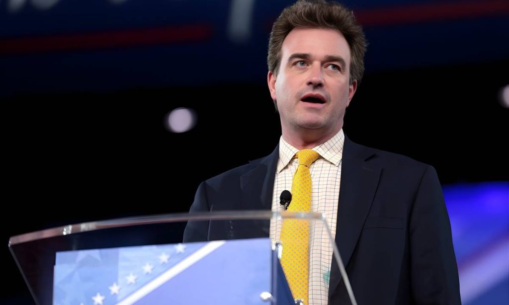 Early Life and Modest Beginnings